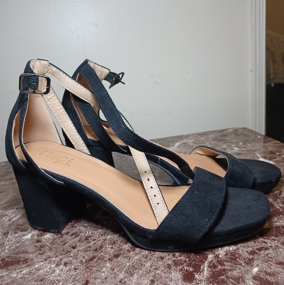 Rouge Helium Black Suede sandal size 8 Chunky Heels - Picture 5 of 11